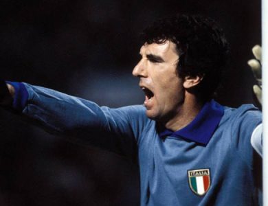 Tiểu sử thủ môn huyền thoại Italia - Dino Zoff